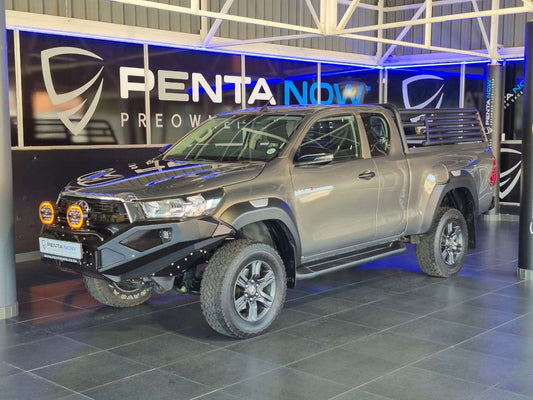2022 - TOYOTA - Hilux