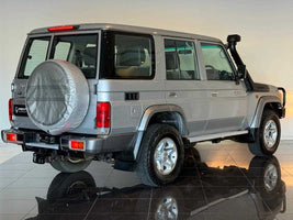 2018 - TOYOTA - Land Cruiser 76