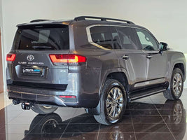 2023 - Toyota - LAND CRUISER