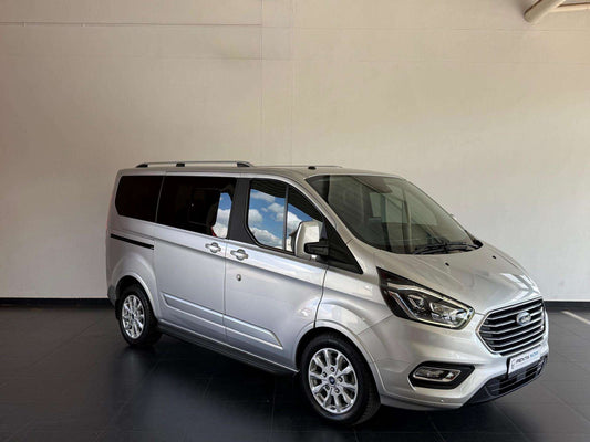 2021 - FORD - Tourneo