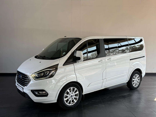 2021 - FORD - Tourneo