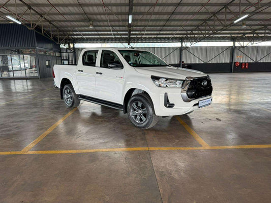 2023 - TOYOTA - Hilux