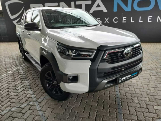 2023 - Toyota - Hilux