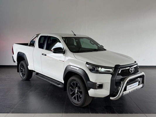 2022 - TOYOTA - Hilux