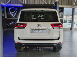 2022 - TOYOTA - Land Cruiser 300