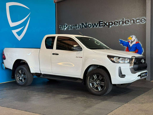 2022 - TOYOTA - Hilux