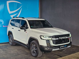 2022 - TOYOTA - Land Cruiser