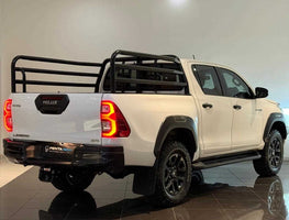2024 - TOYOTA - Hilux