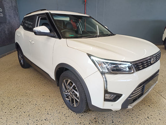 2022 - MAHINDRA - Xuv 300
