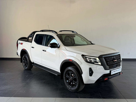 2023 - NISSAN - Navara