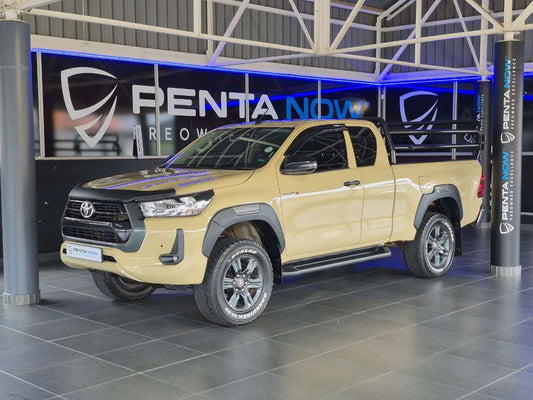 2022 - TOYOTA - Hilux