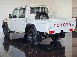 2025 - TOYOTA - Land Cruiser 79