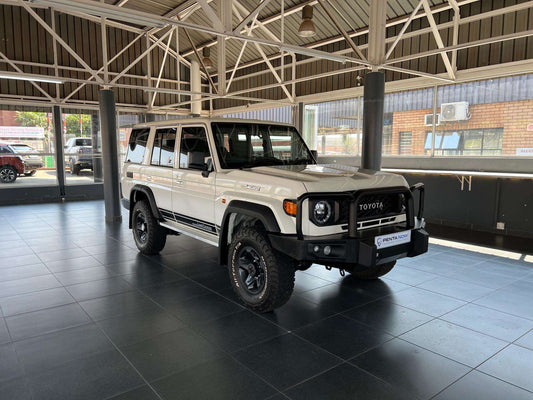 2024 - TOYOTA - Landcruiser 70 Series