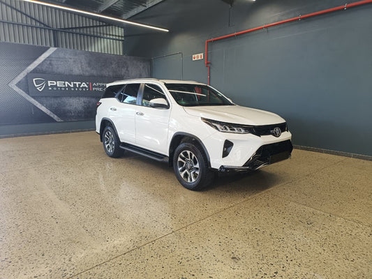 2025 - TOYOTA - Fortuner