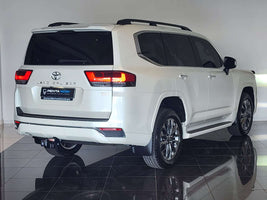 2023 - Toyota - LAND CRUISER